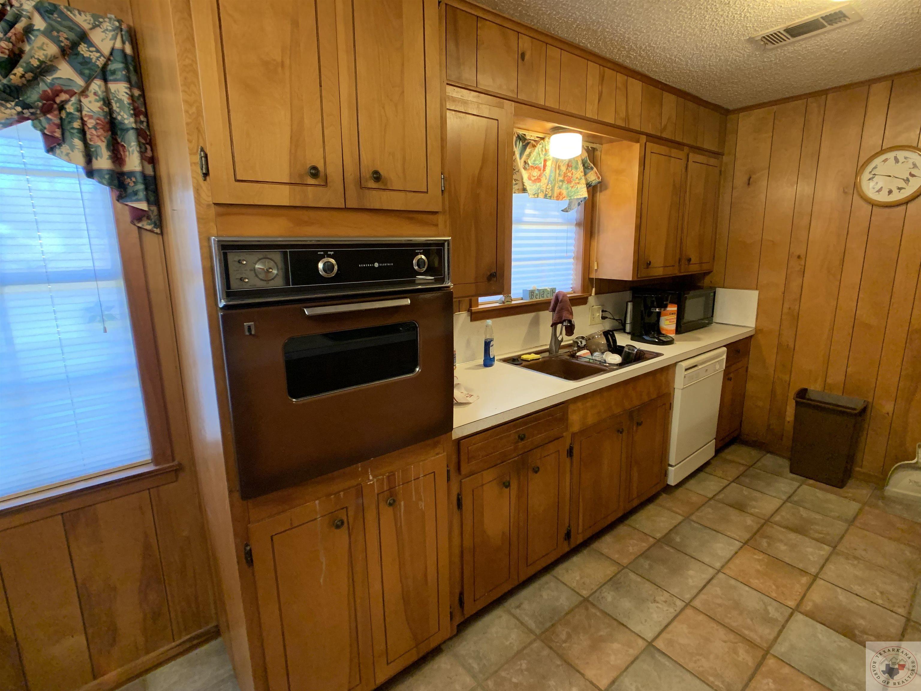 6205 Chaparral
