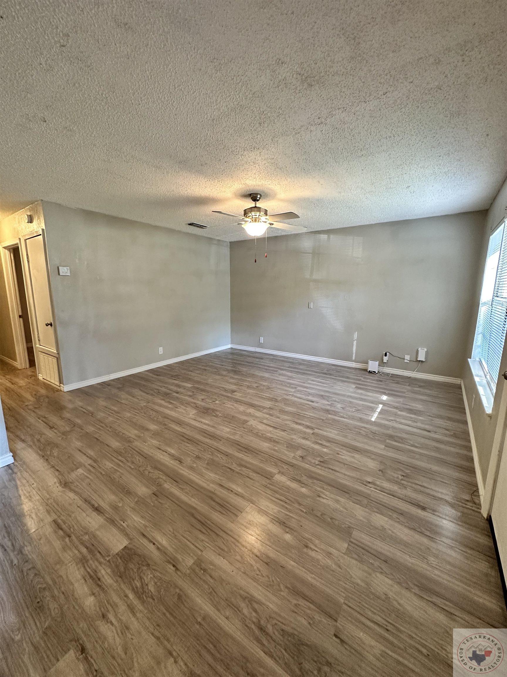 2313-2315 Grand Ave