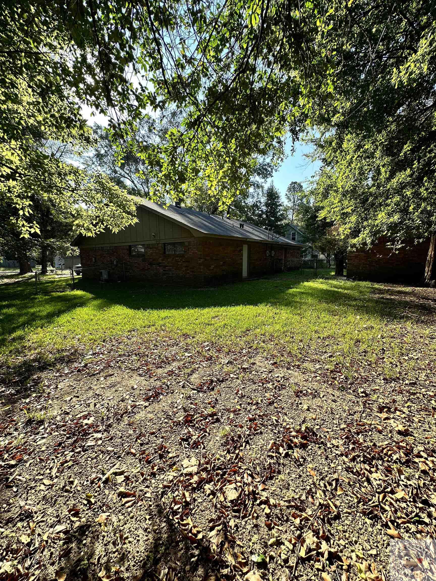 2313-2315 Grand Ave