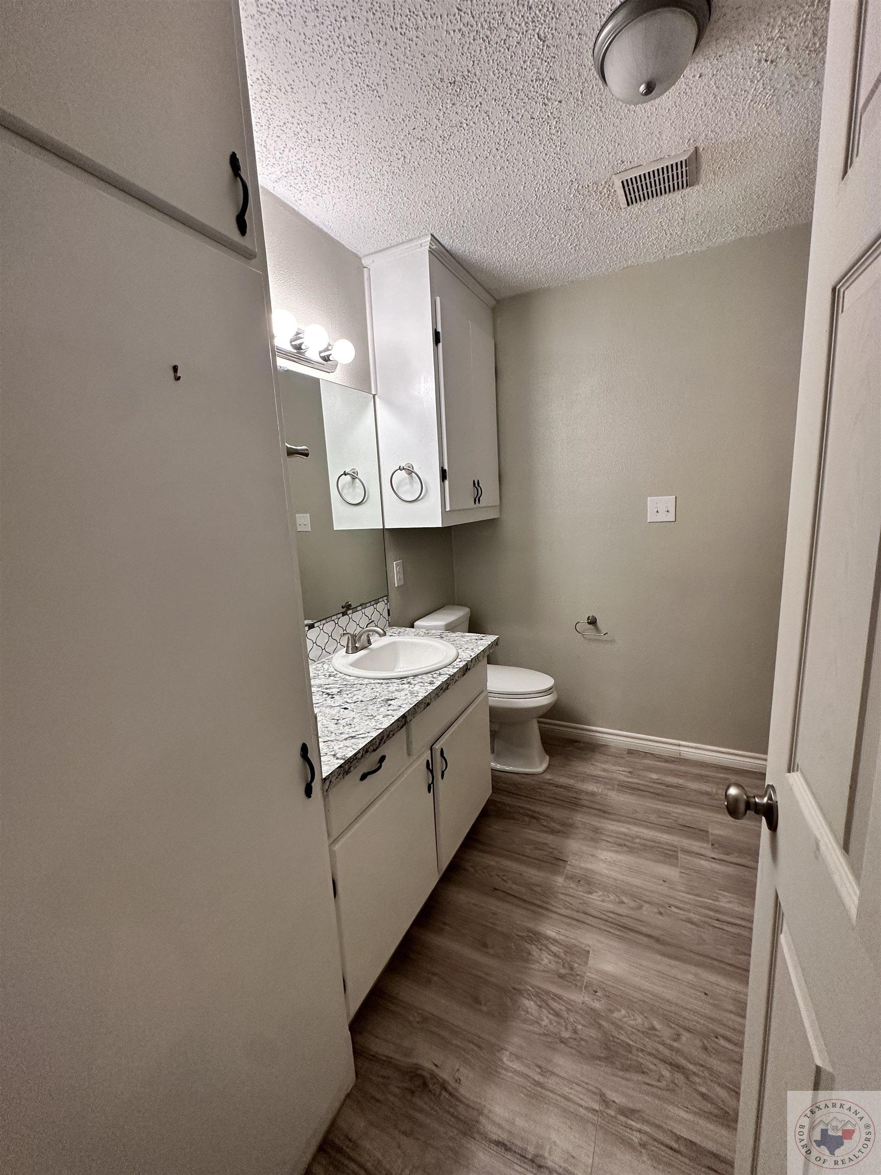 2313-2315 Grand Ave