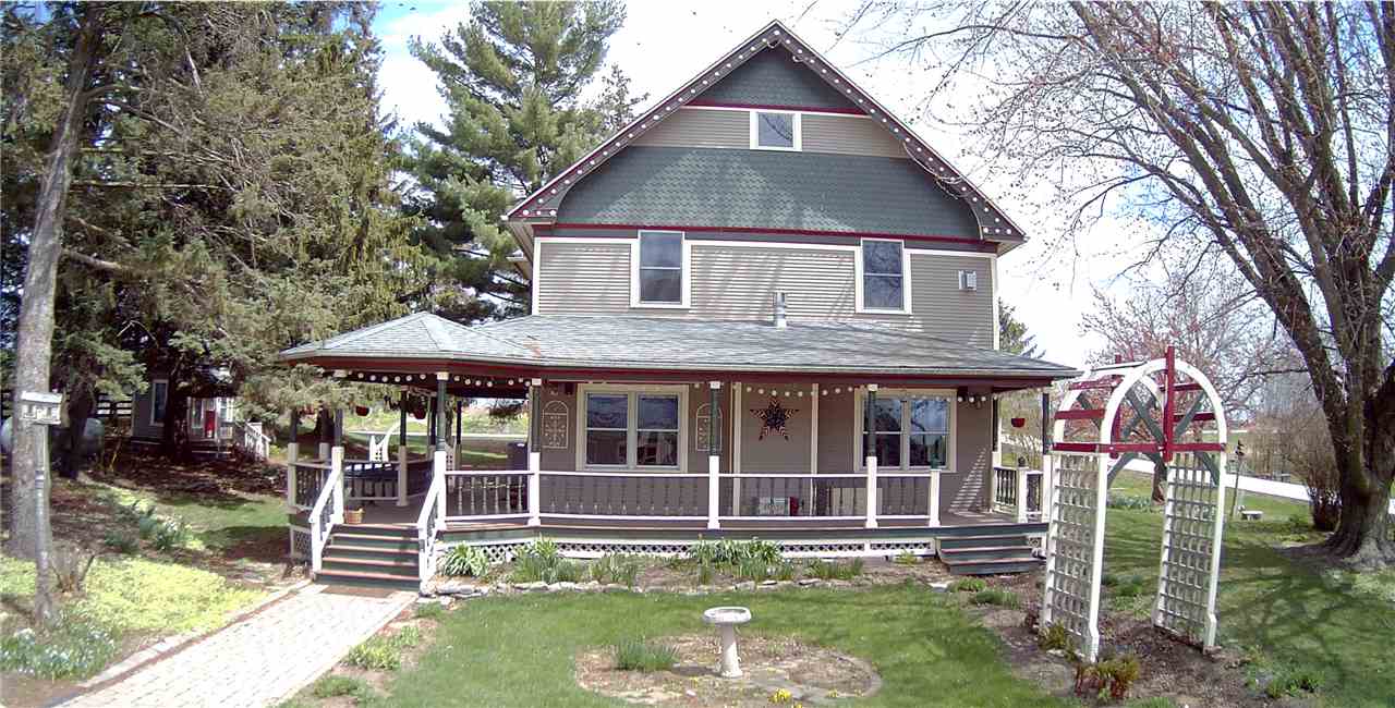 A&J Petersburg | Decorah, Iowa