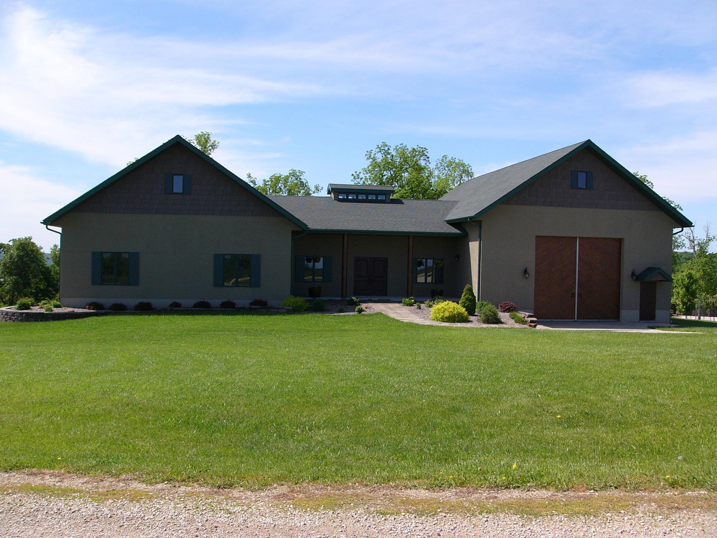 2218 Harpers Highland Lane, Harpers Ferry, IA 52146