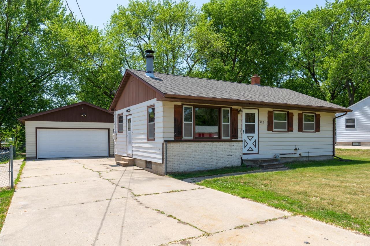 412 Gilbertville Rd., Elk Run Heights, IA Ruhl&Ruhl