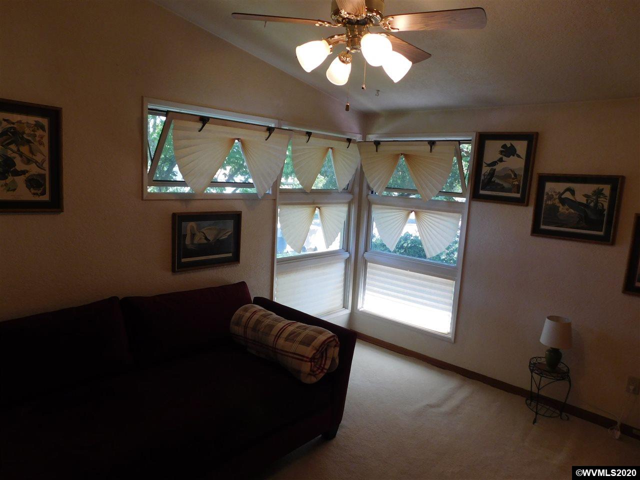 924 NW 30th St
