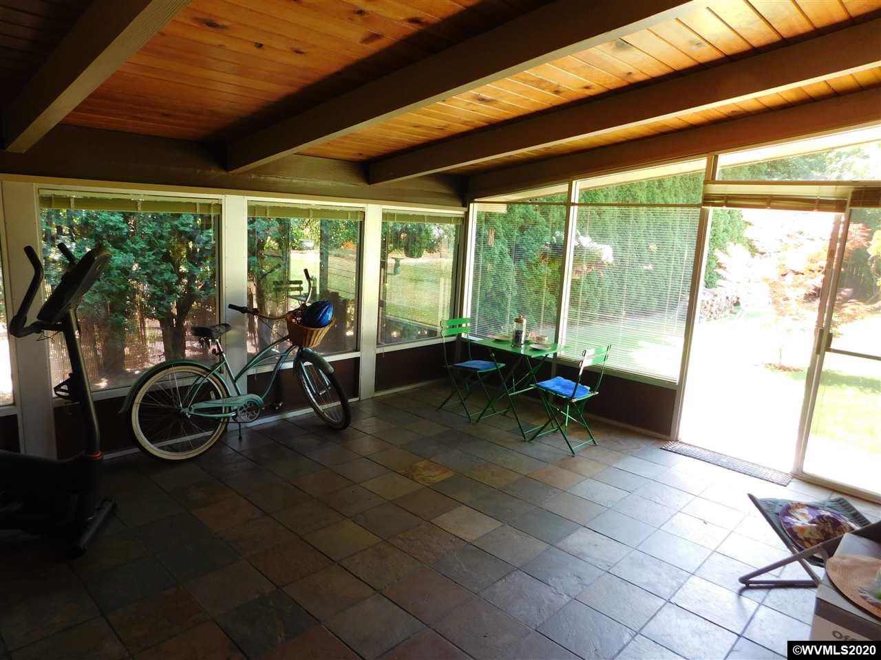 924 NW 30th St