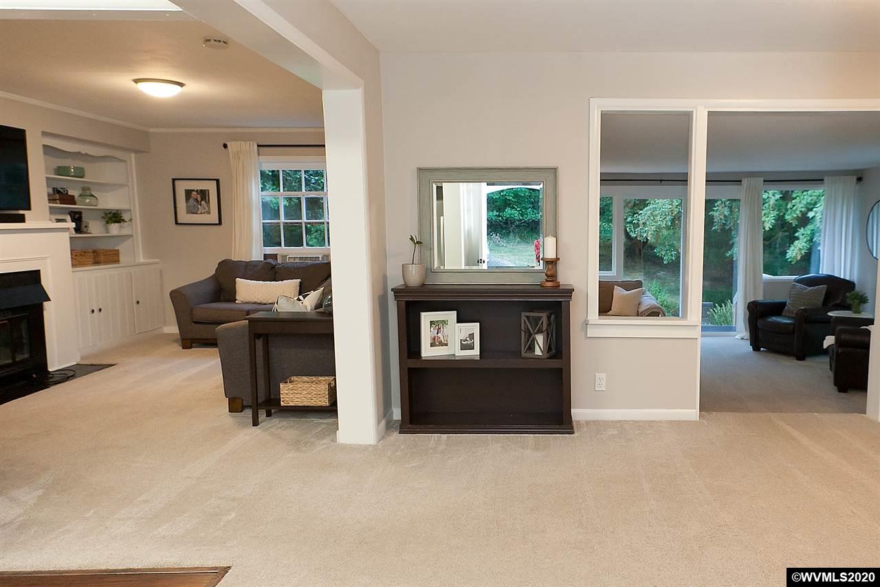 7420 NW Mountain View Dr