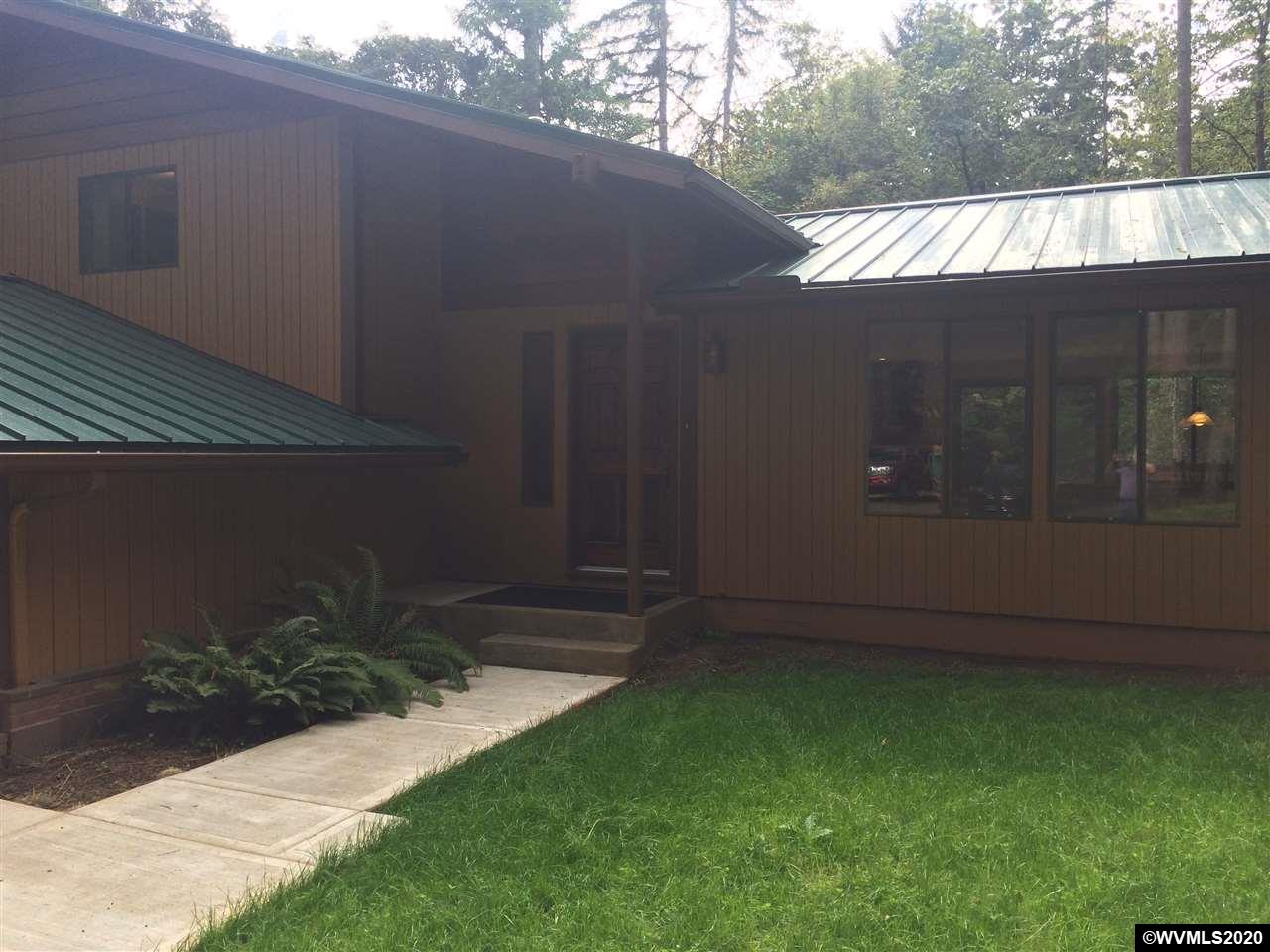 1170 NW Country Hills Dr