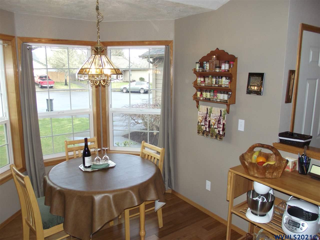 5668 SW Bluestem Pl