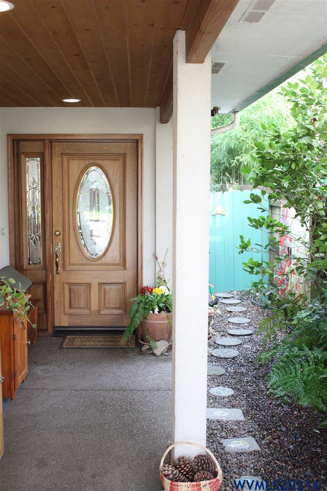 532 NW 16th St