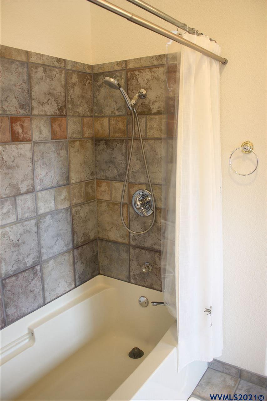 532 NW 16th St