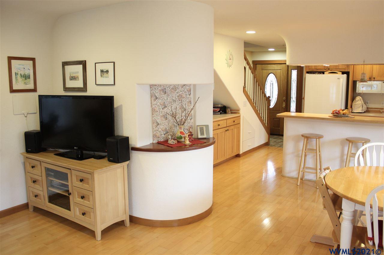 532 NW 16th St