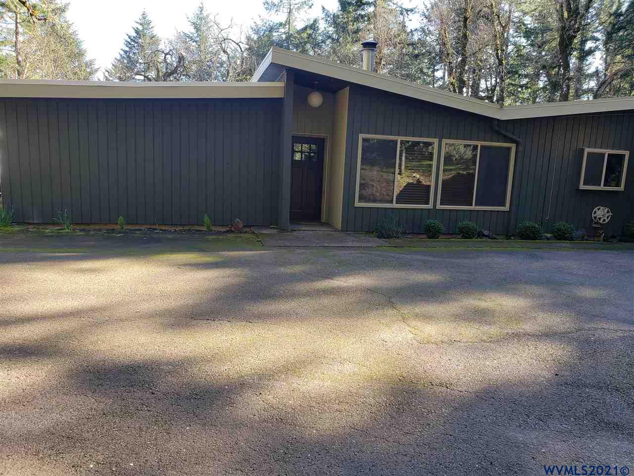 6050 NW Rosewood Dr