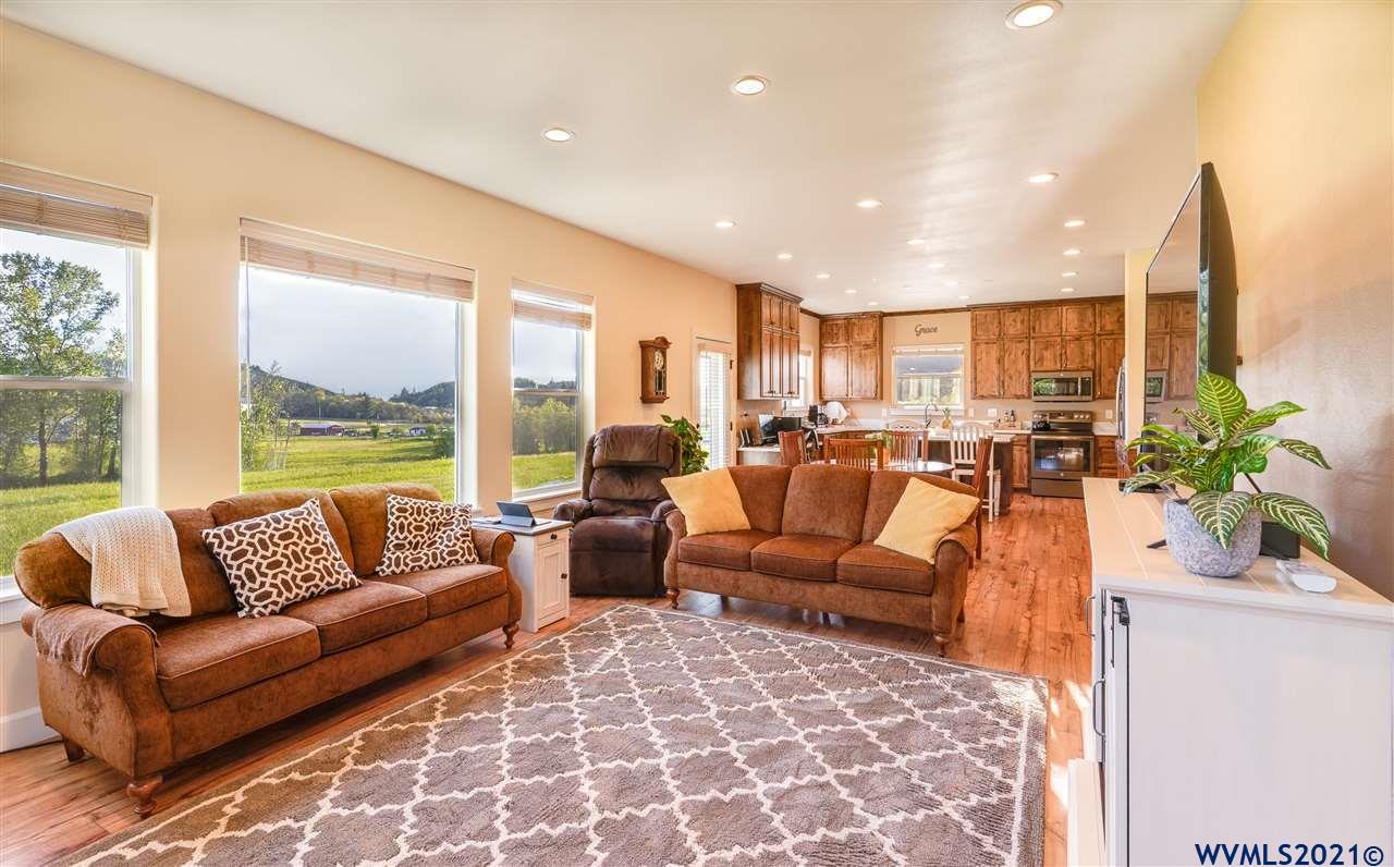 31381 Georgetown Ln
