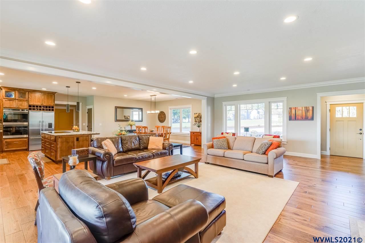 31381 Georgetown Ln
