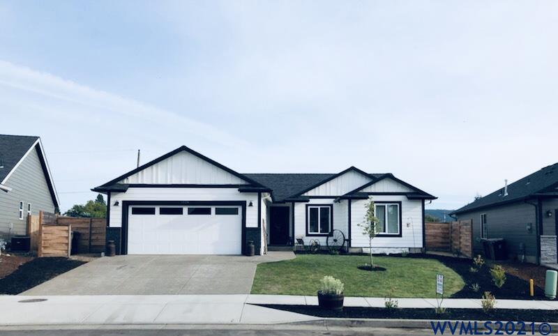 1026 Robbins Wy