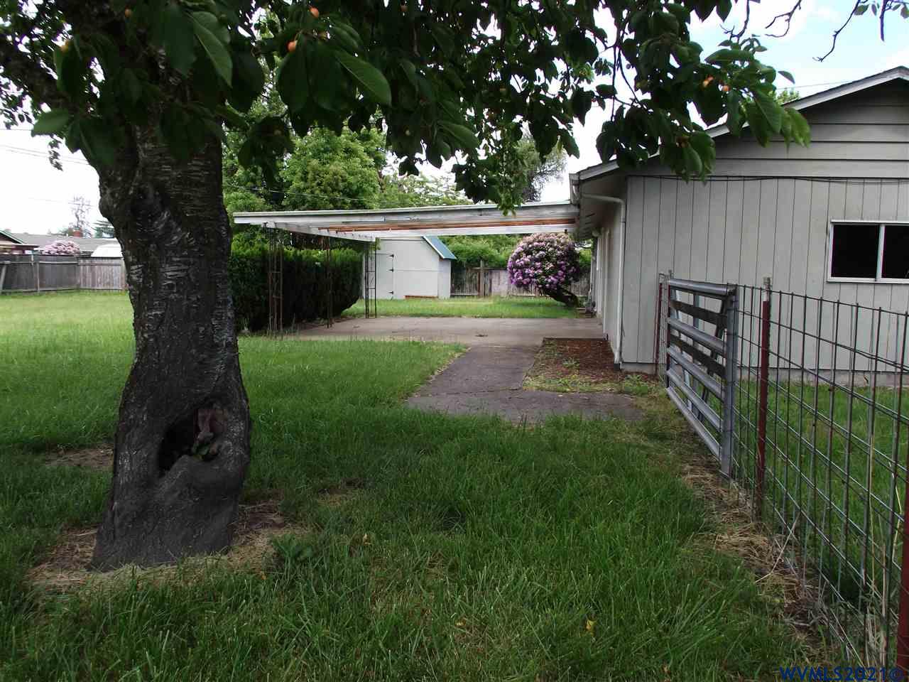 2703 28th Av SE