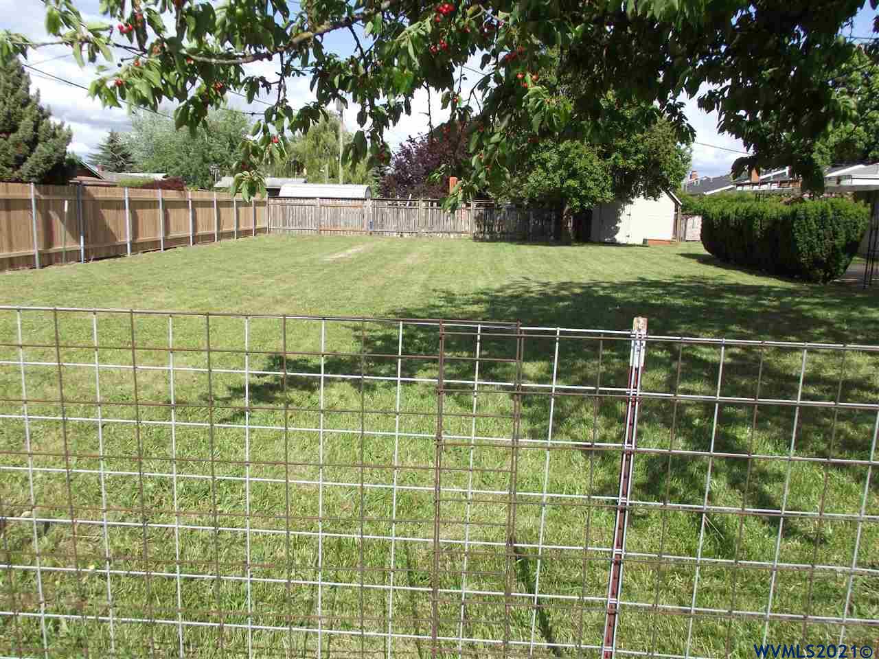 2703 28th Av SE