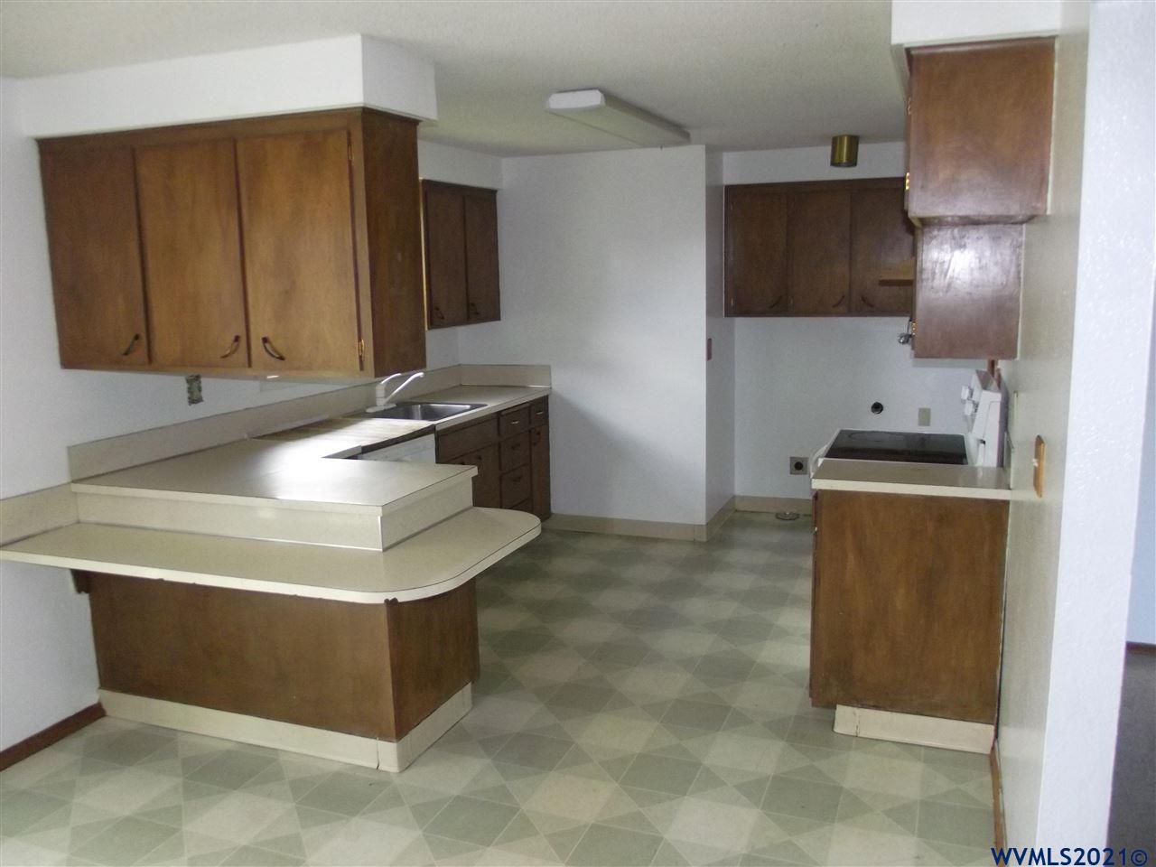 2703 28th Av SE