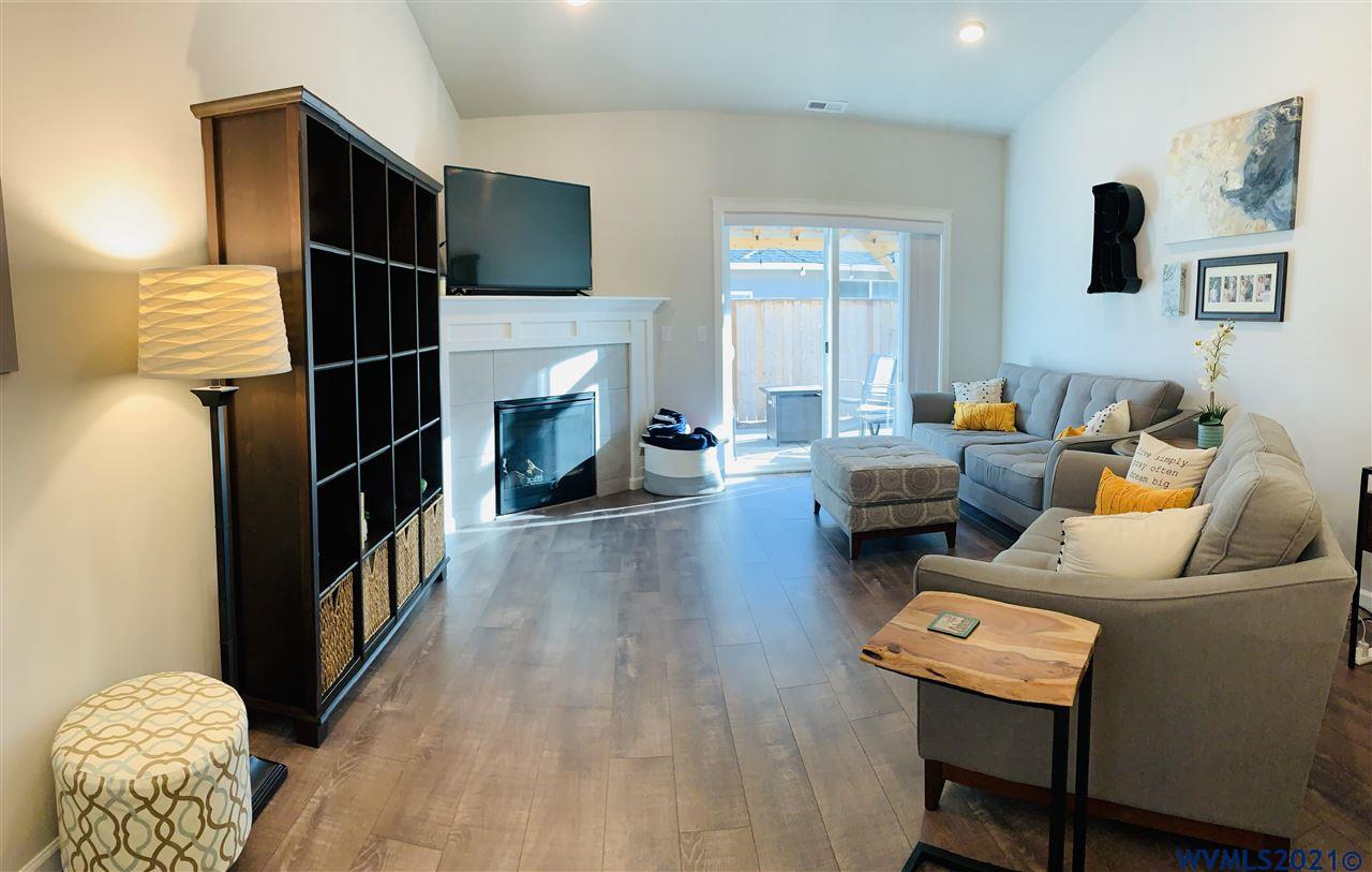 7275 SE Ronelle Ct