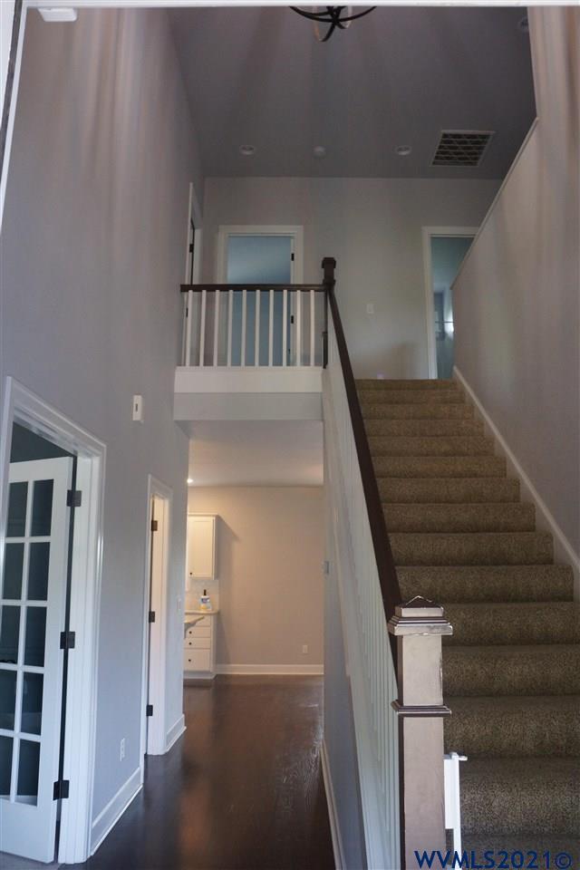 719 SW 57th St