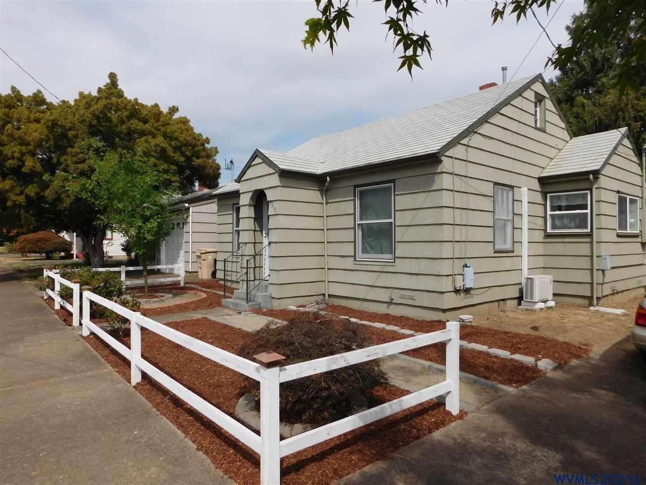 1315 15th Av SW
