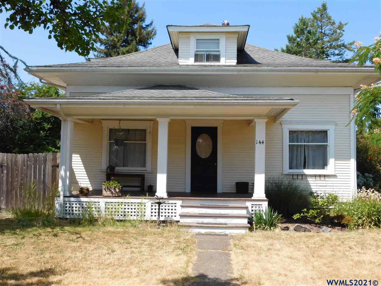 144 N 17th St