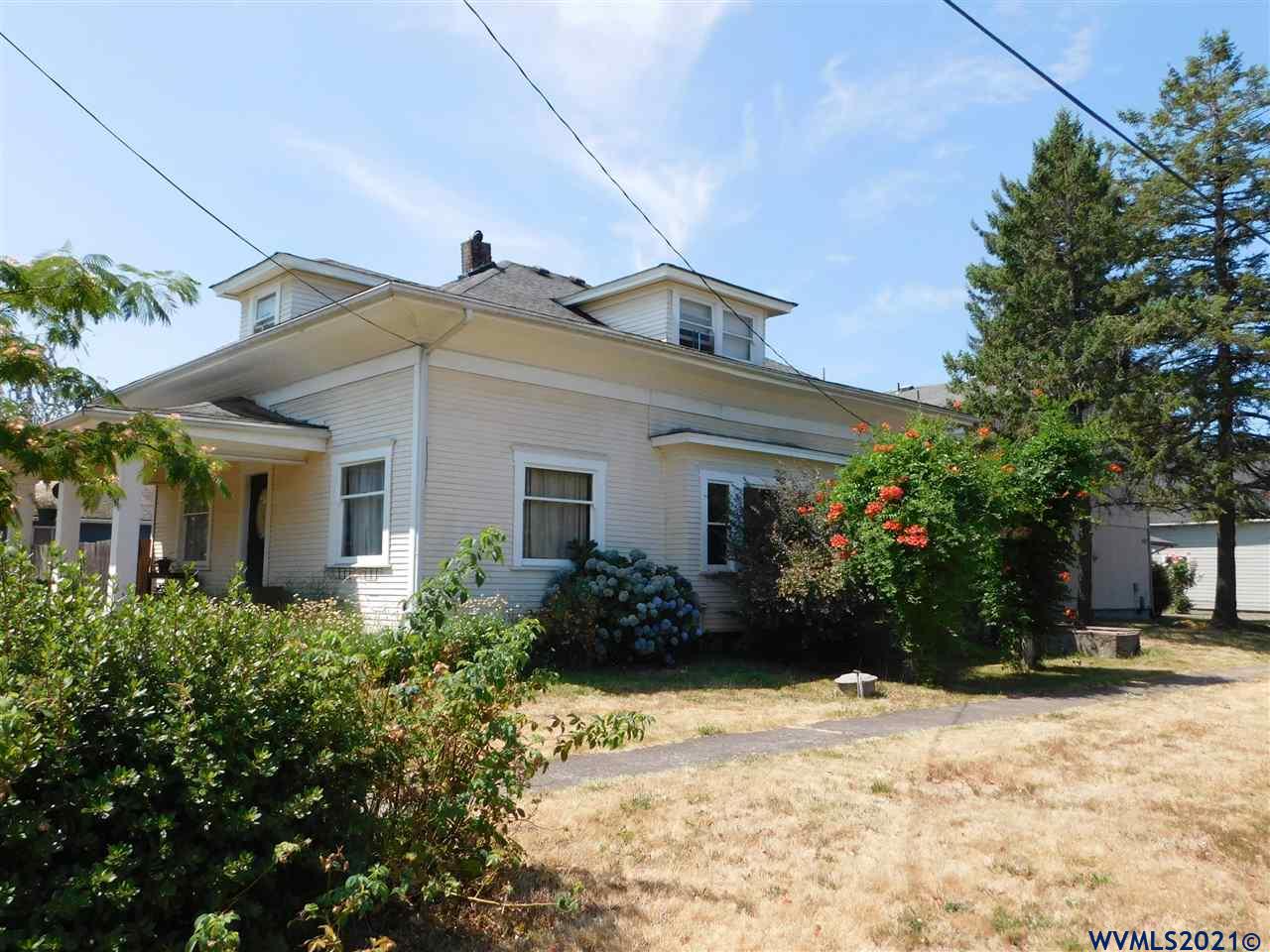 144 N 17th St
