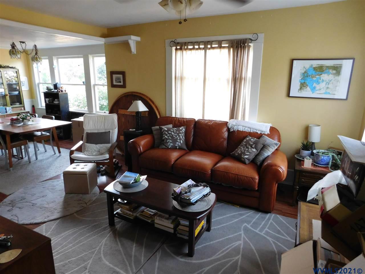 144 N 17th St