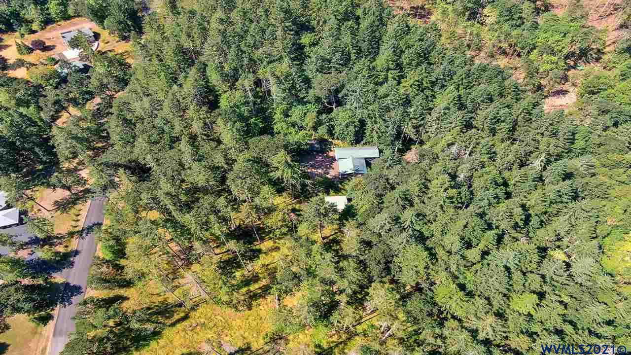 2260 NW Chinook Dr