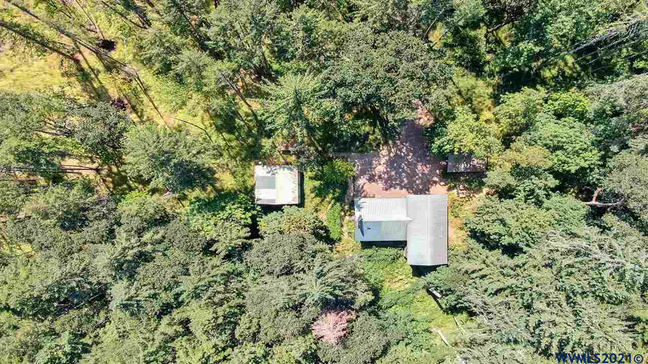 2260 NW Chinook Dr