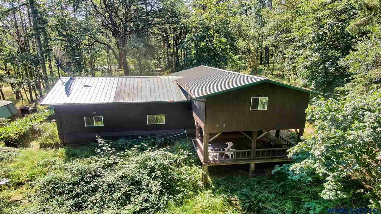 2260 NW Chinook Dr