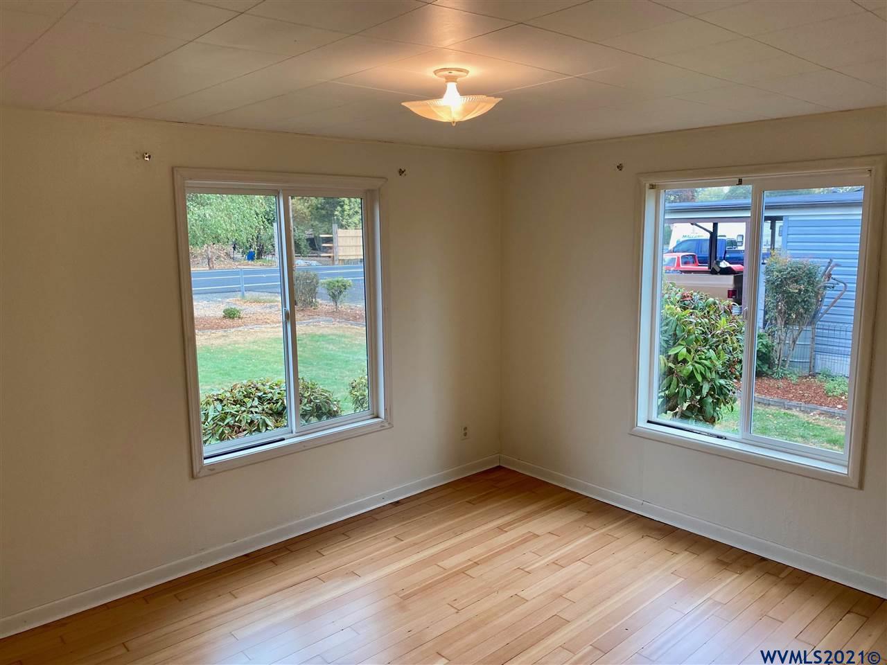 710 Central Av