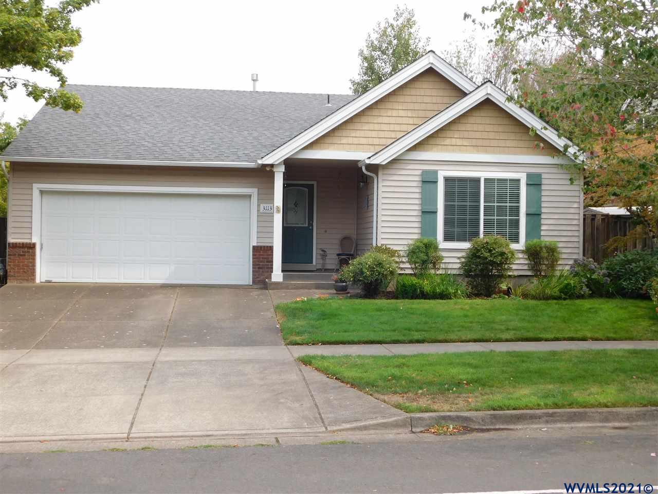 3113 SE Midvale Dr