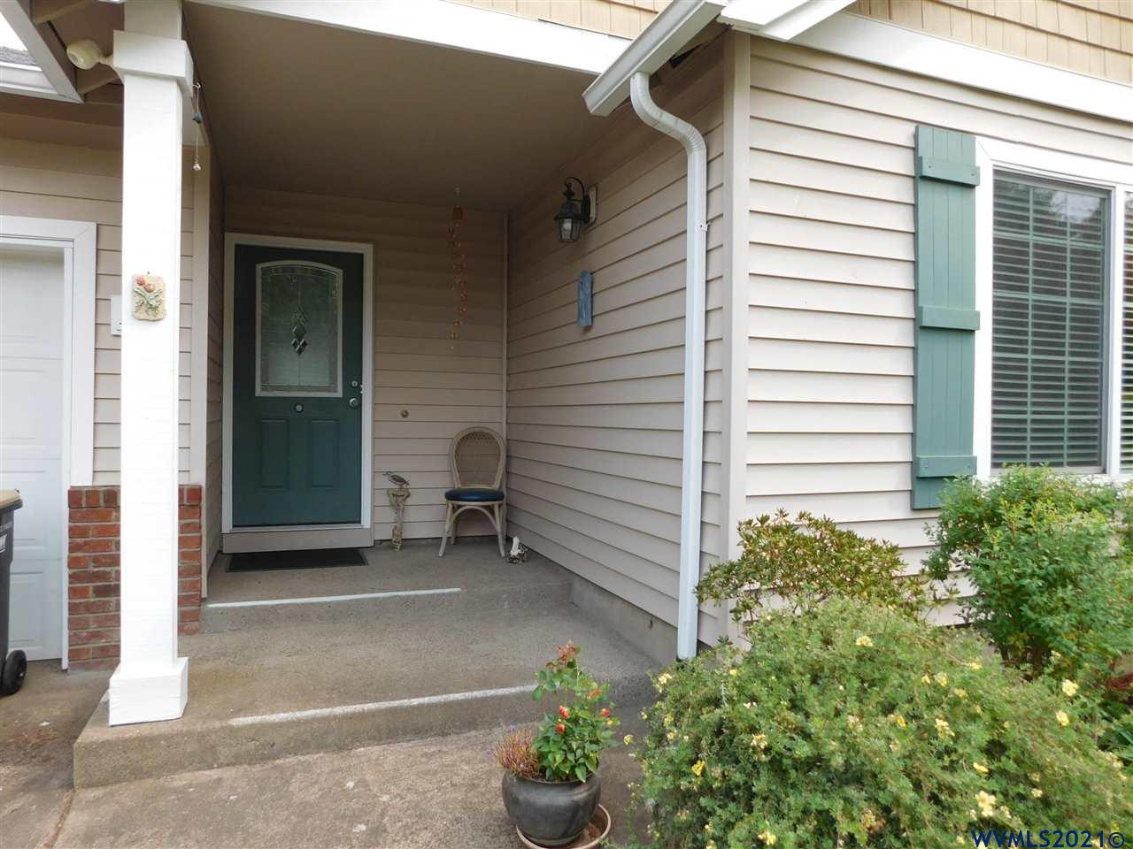3113 SE Midvale Dr