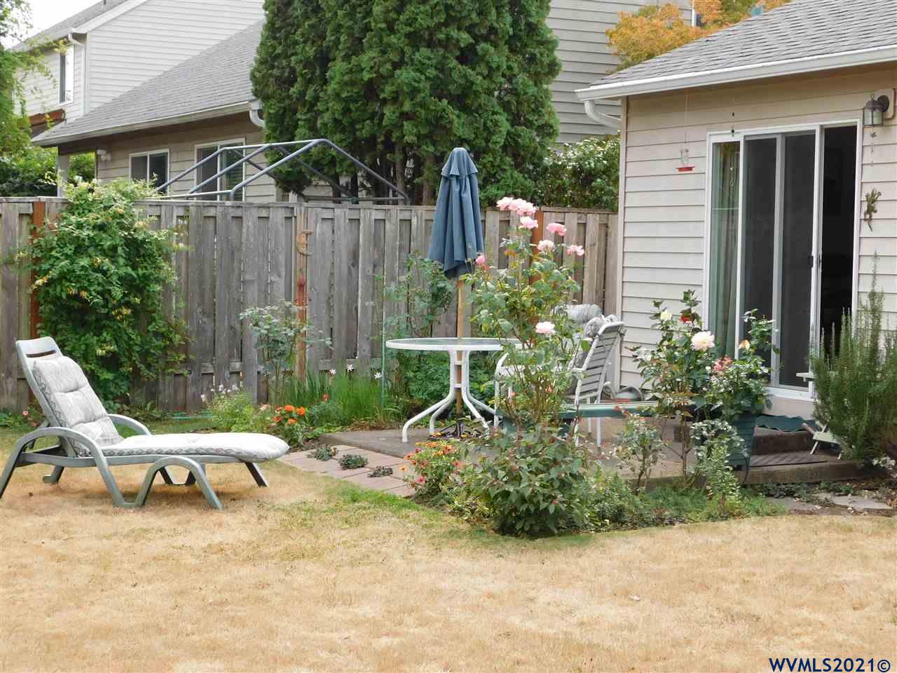 3113 SE Midvale Dr