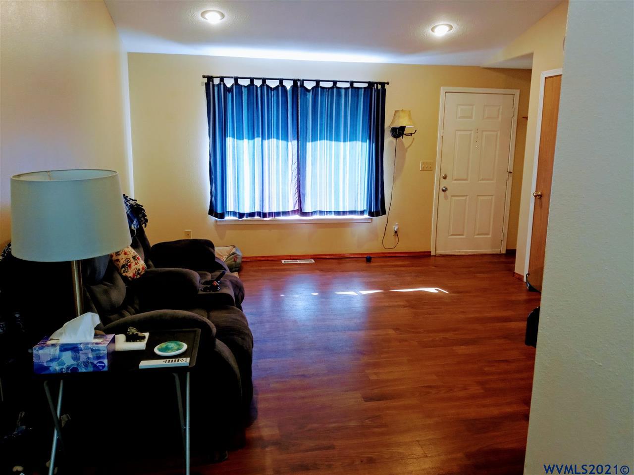 122 Walker Rd