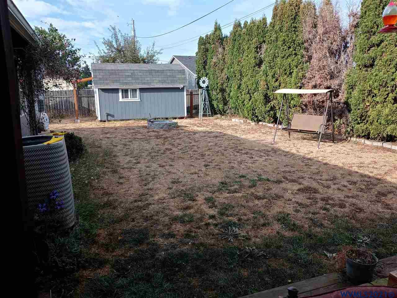 122 Walker Rd