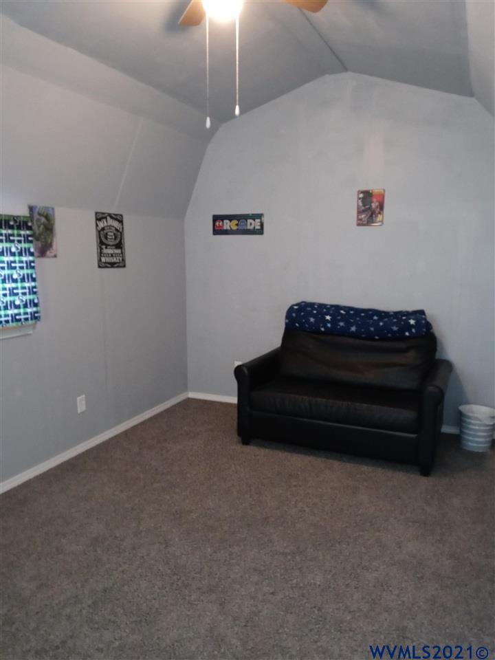 122 Walker Rd