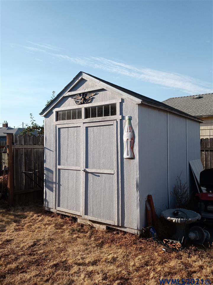 122 Walker Rd