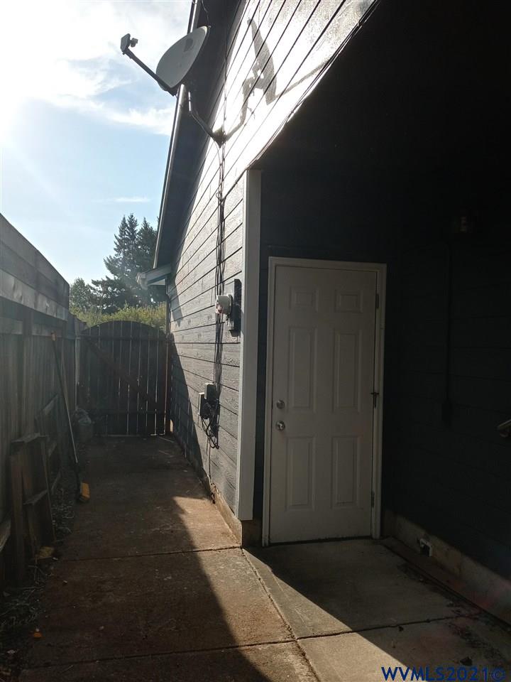 122 Walker Rd