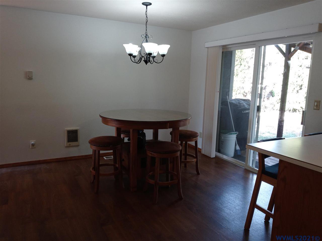122 Walker Rd