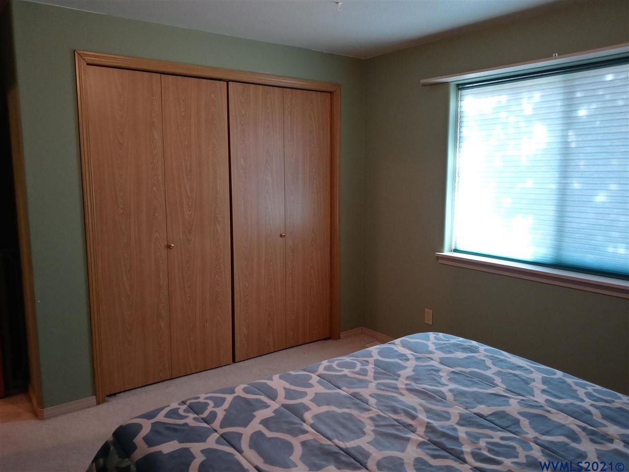 122 Walker Rd