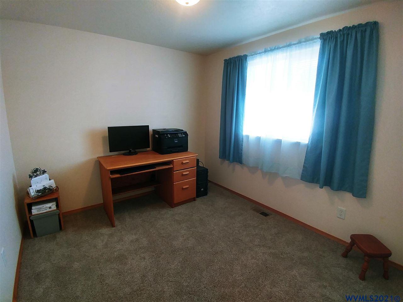 2224 Del Rio Av SE