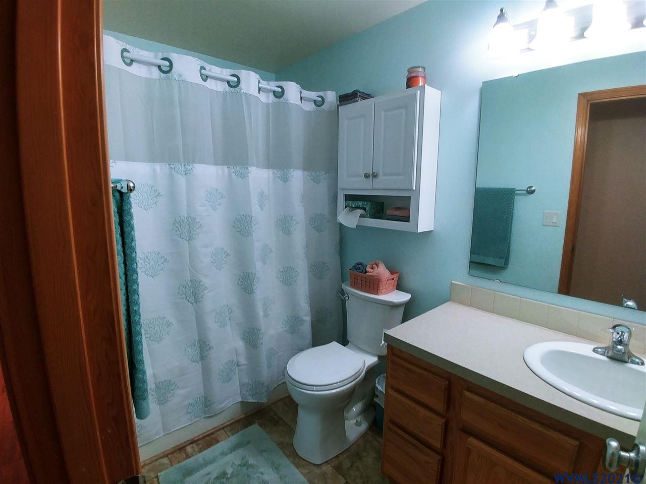2224 Del Rio Av SE