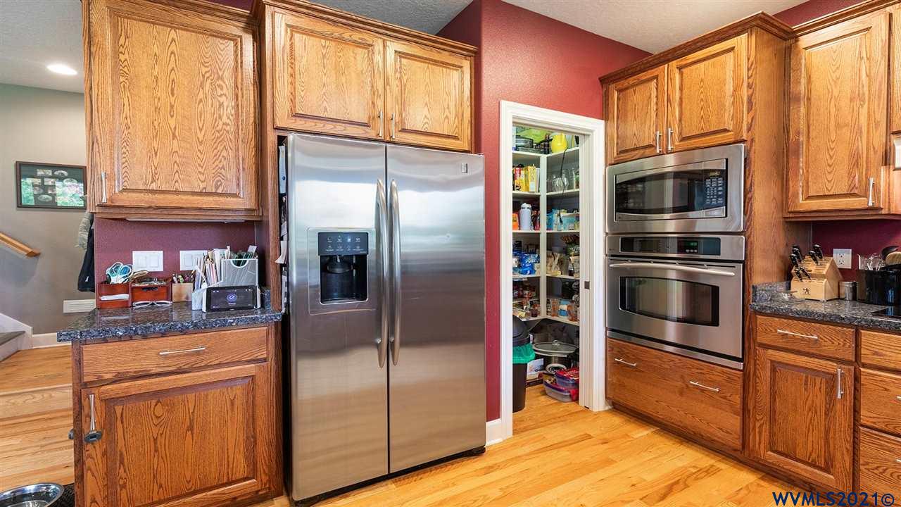 33948 Highway 99E