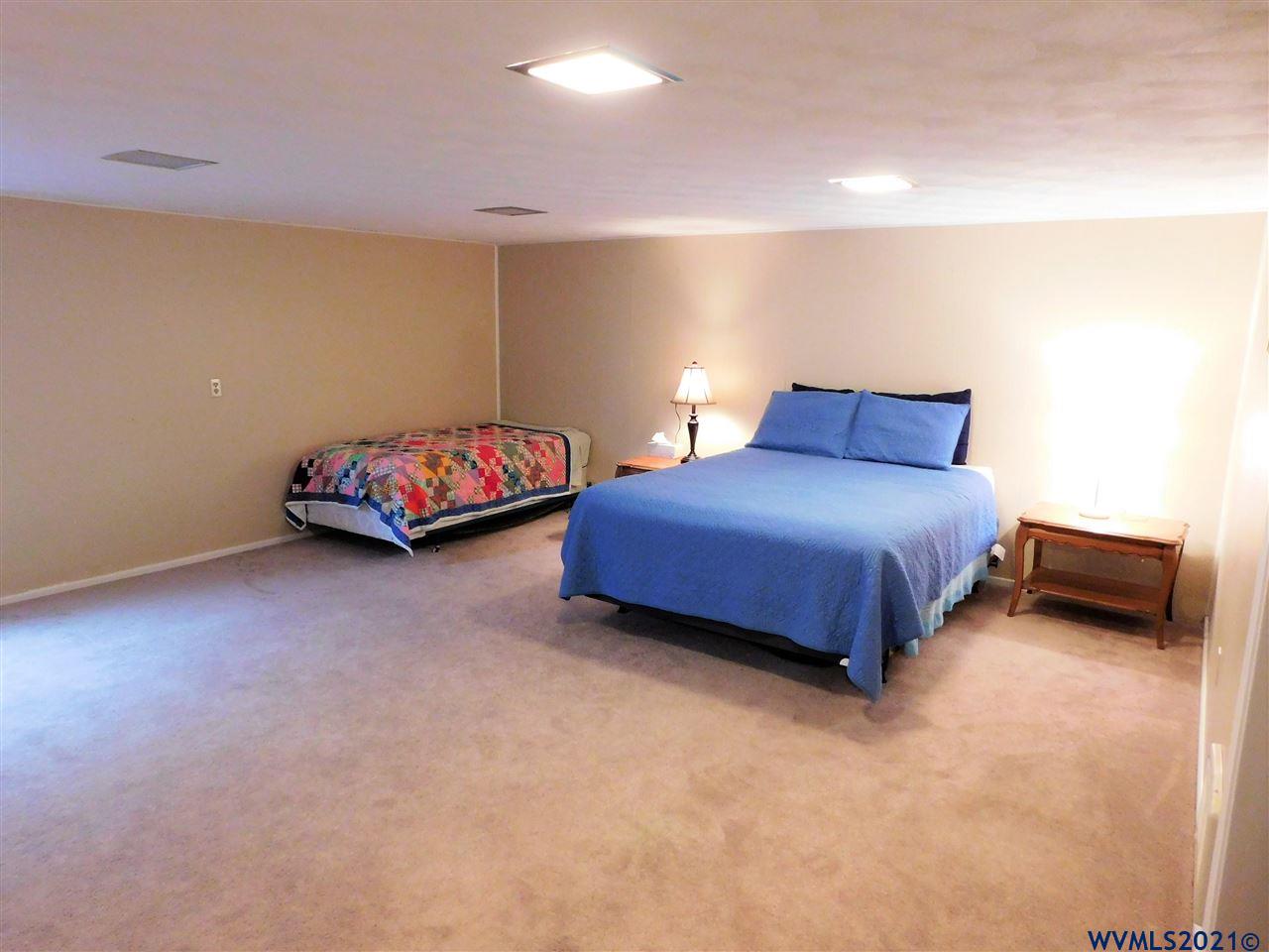 2795 SW Fairmont Dr