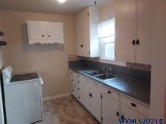 1090 14th Av SW