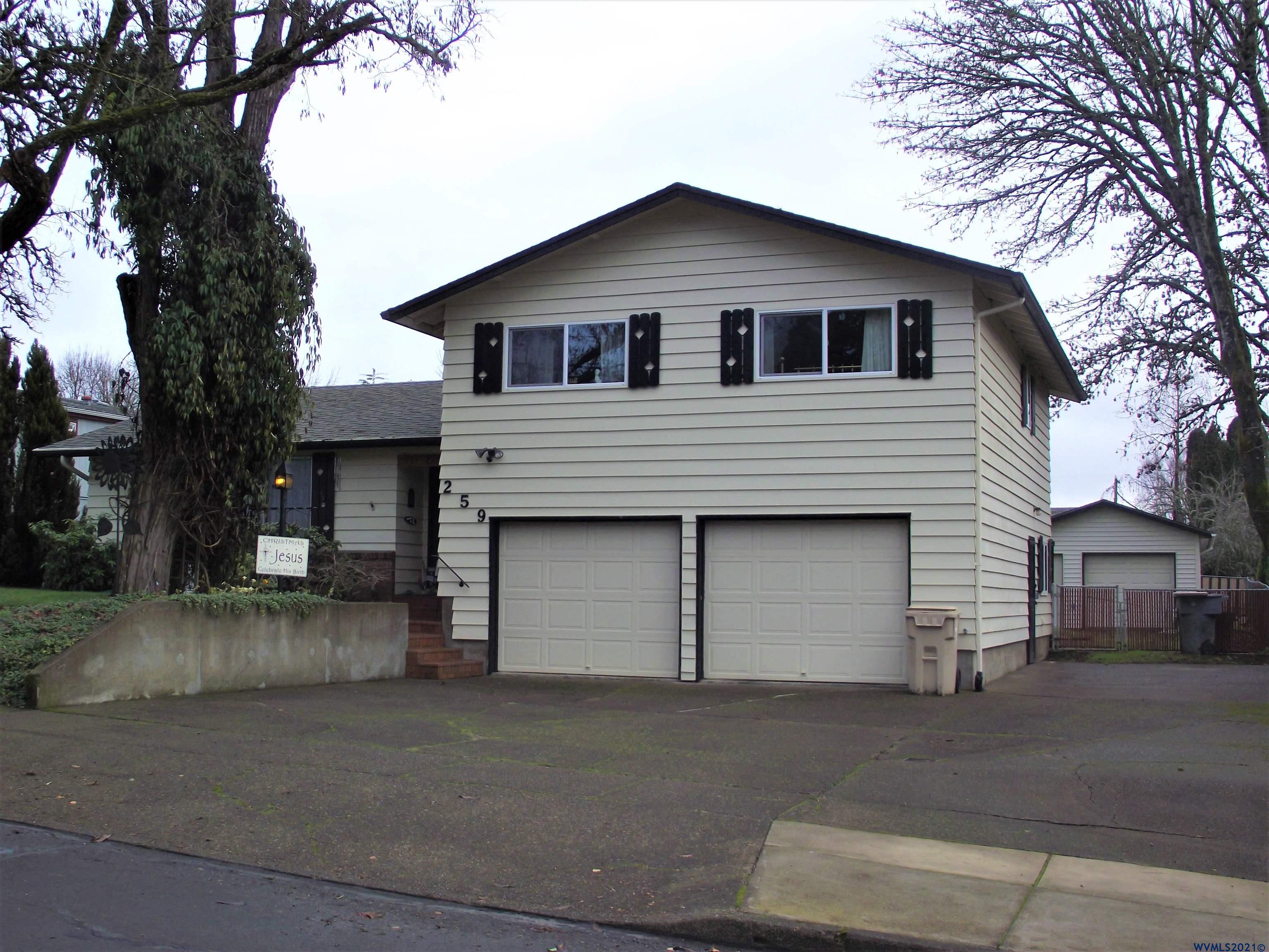 259 S 15th St