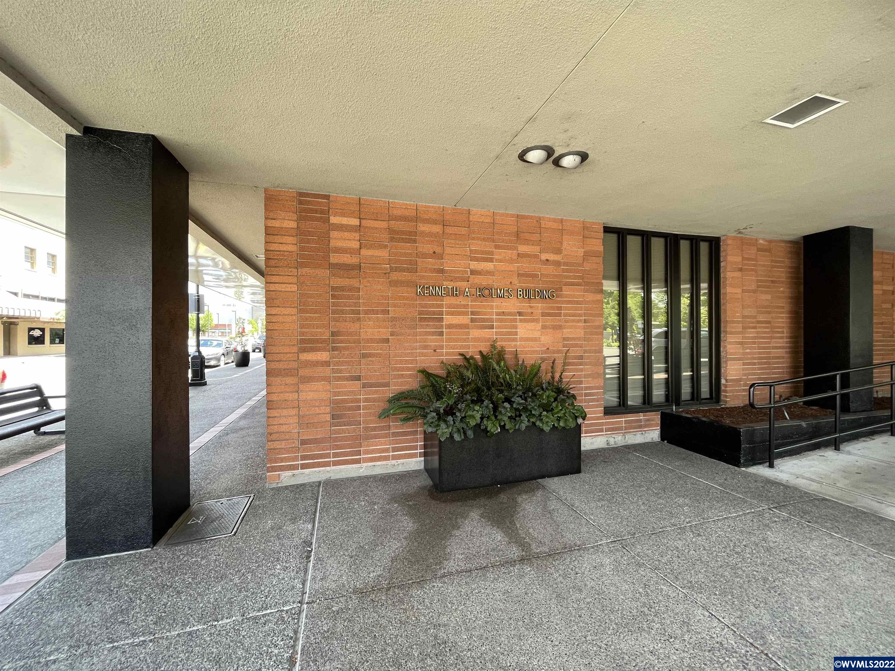 234 High St SE