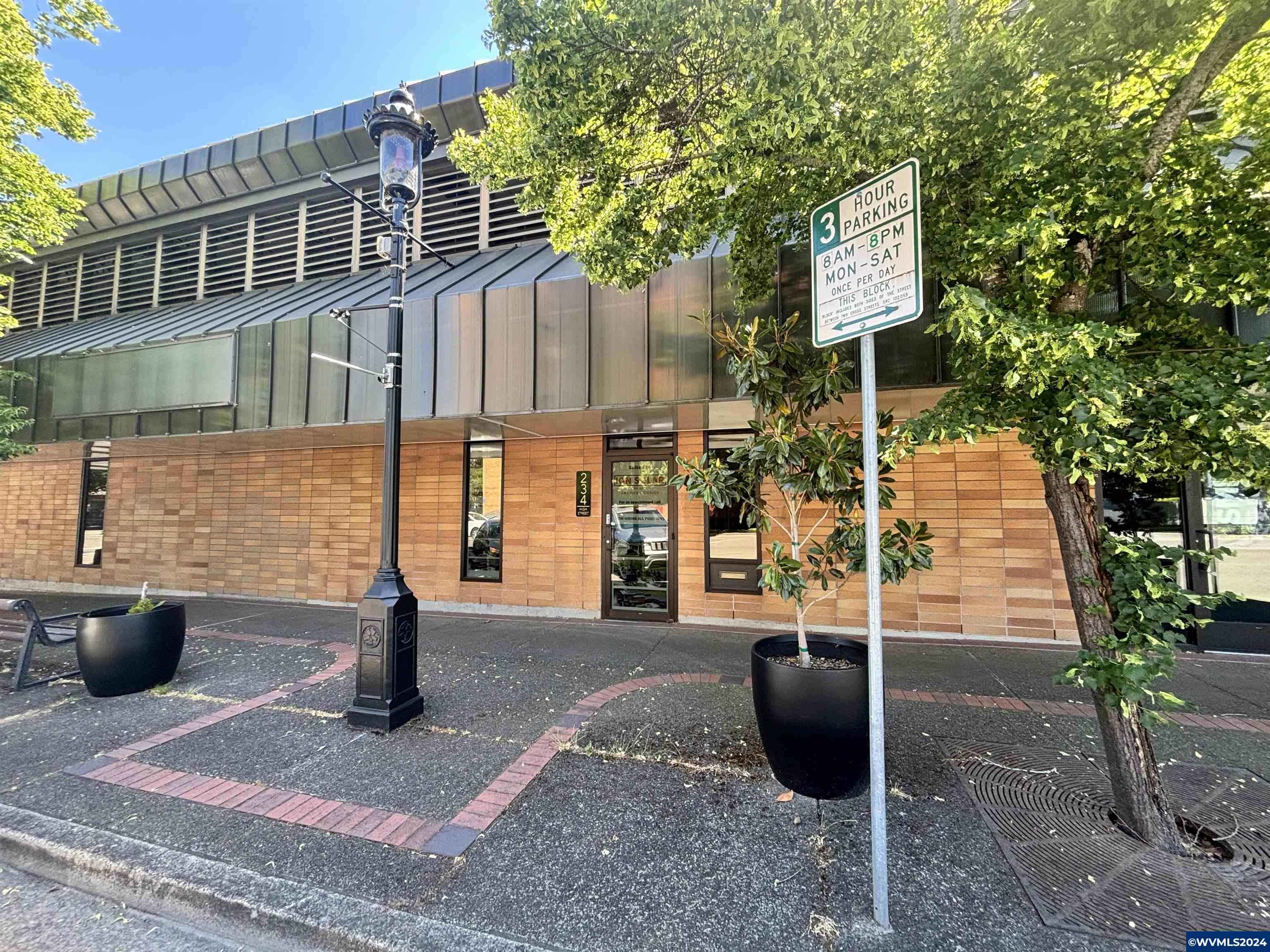 234 High (B) St SE